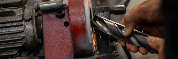 Ihr Partner für mechanische Teile und Präzision.